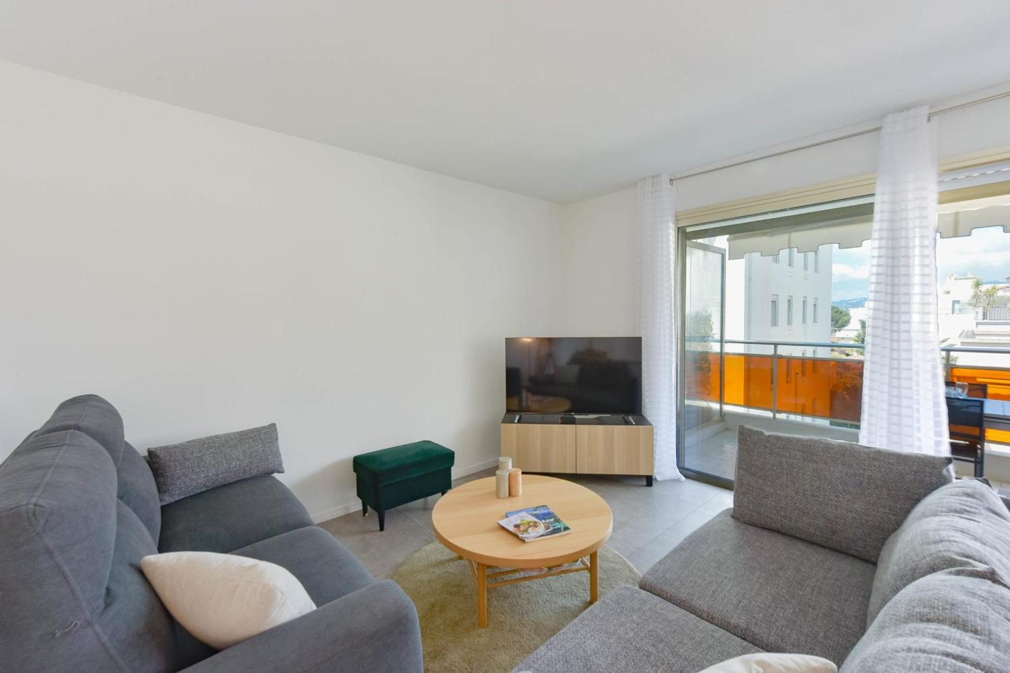 Appartement Renovated 1br Terrace Walk To Cannes