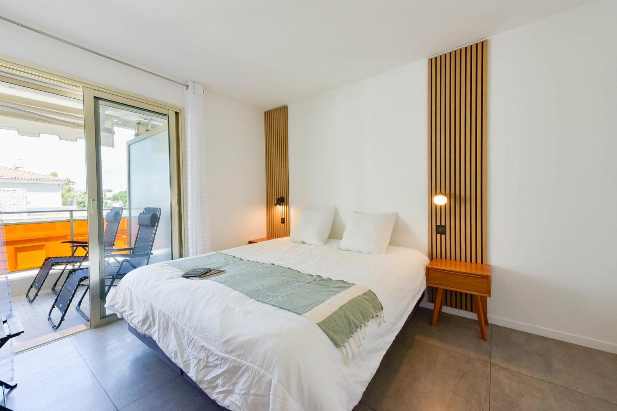 Renovated 1br Terrace Walk To Appartement Cannes
