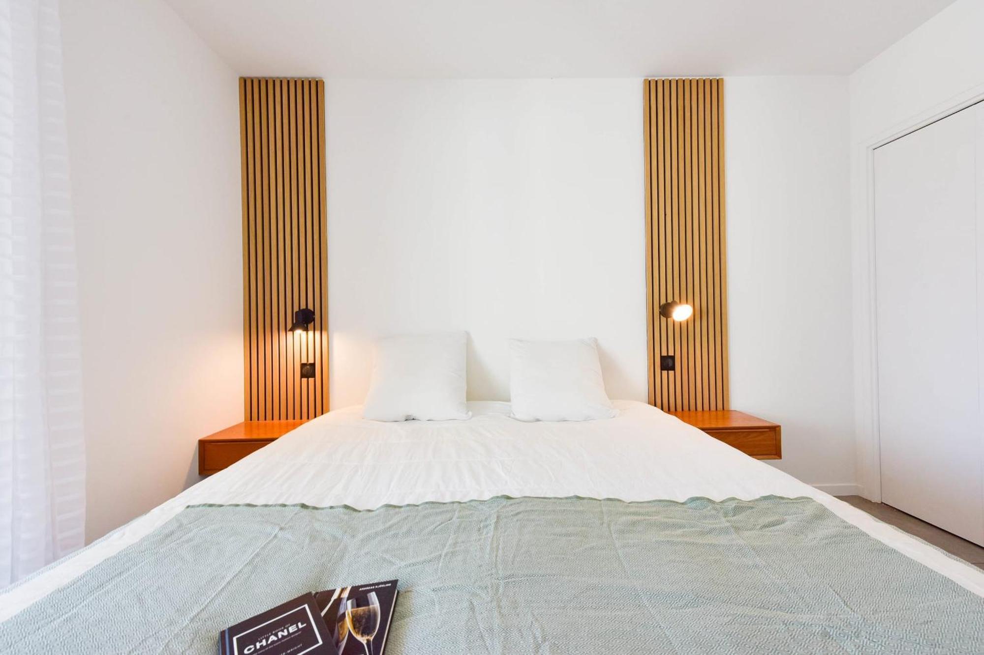 Renovated 1br Terrace Walk To Apartment *