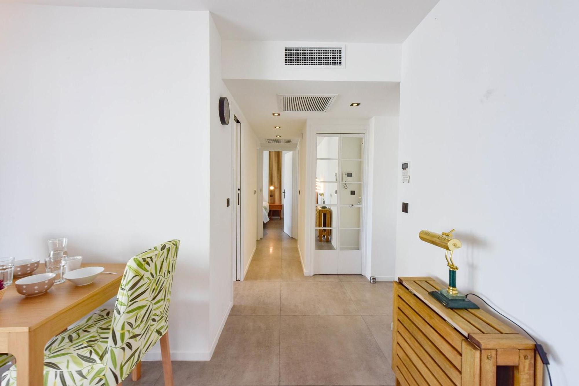 Renovated 1br Terrace Walk To Apartment Cannes